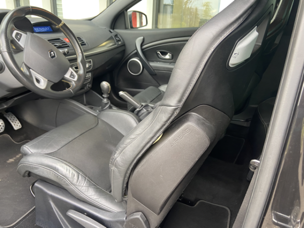 RENAULT MÉGANE III RS 2.0 250 Luxe CHÂSSIS CUP – Image 9